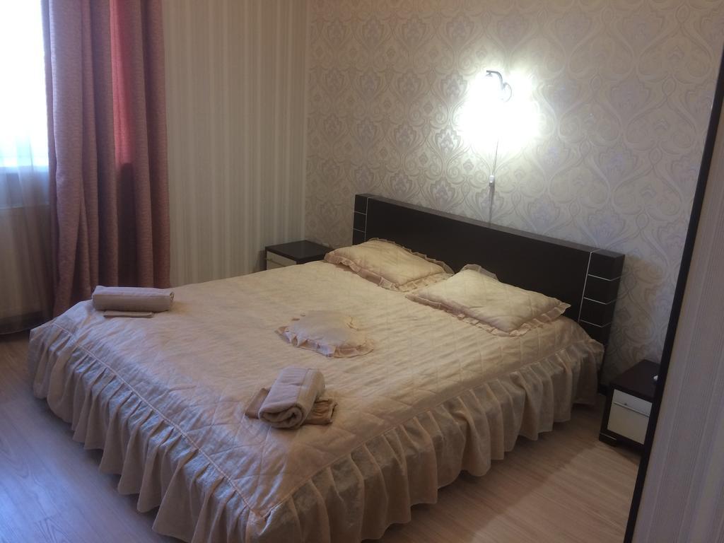 Hotel Grant Pesochin Esterno foto